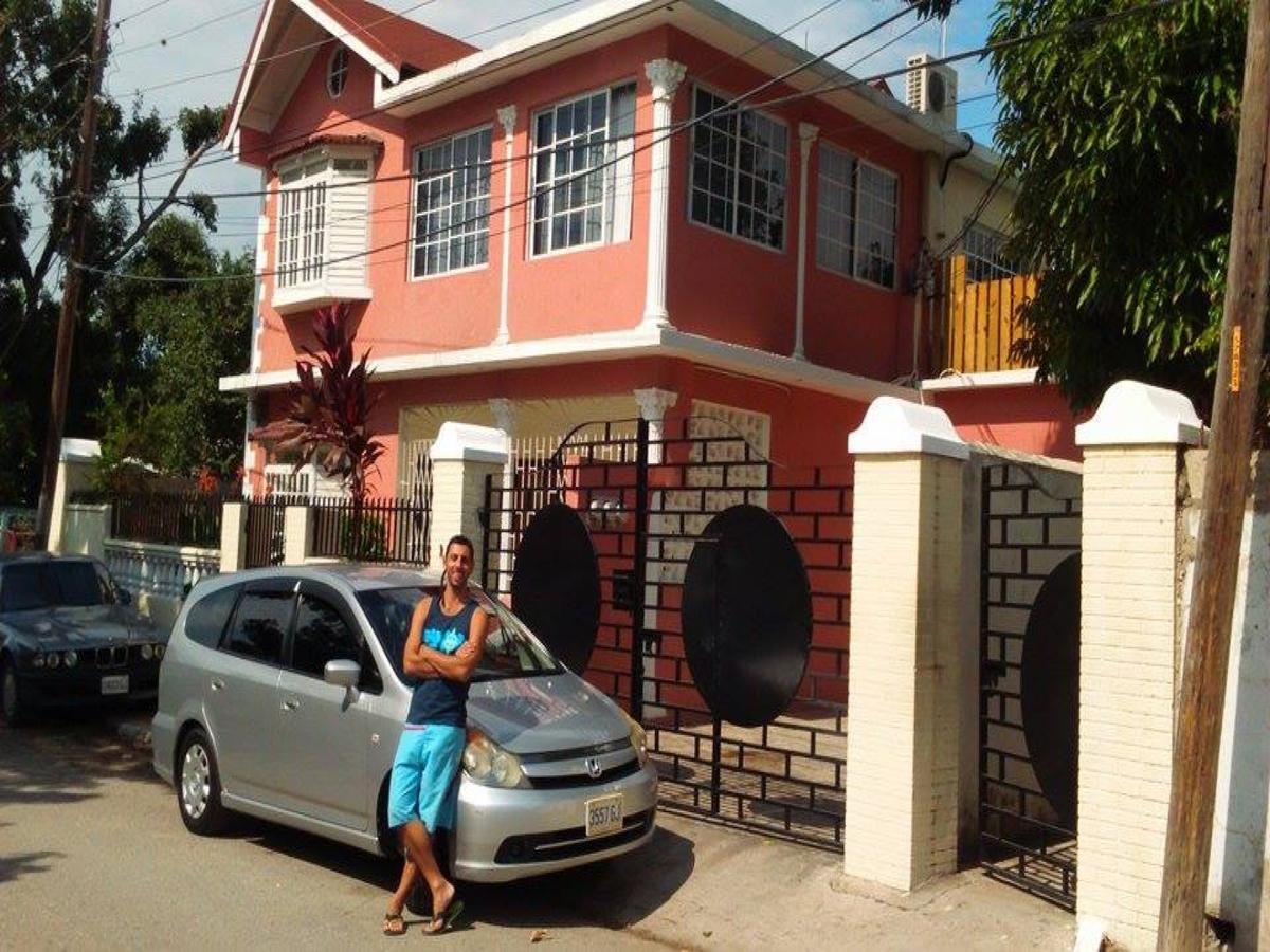 Dancehall Hostel Kingston Esterno foto