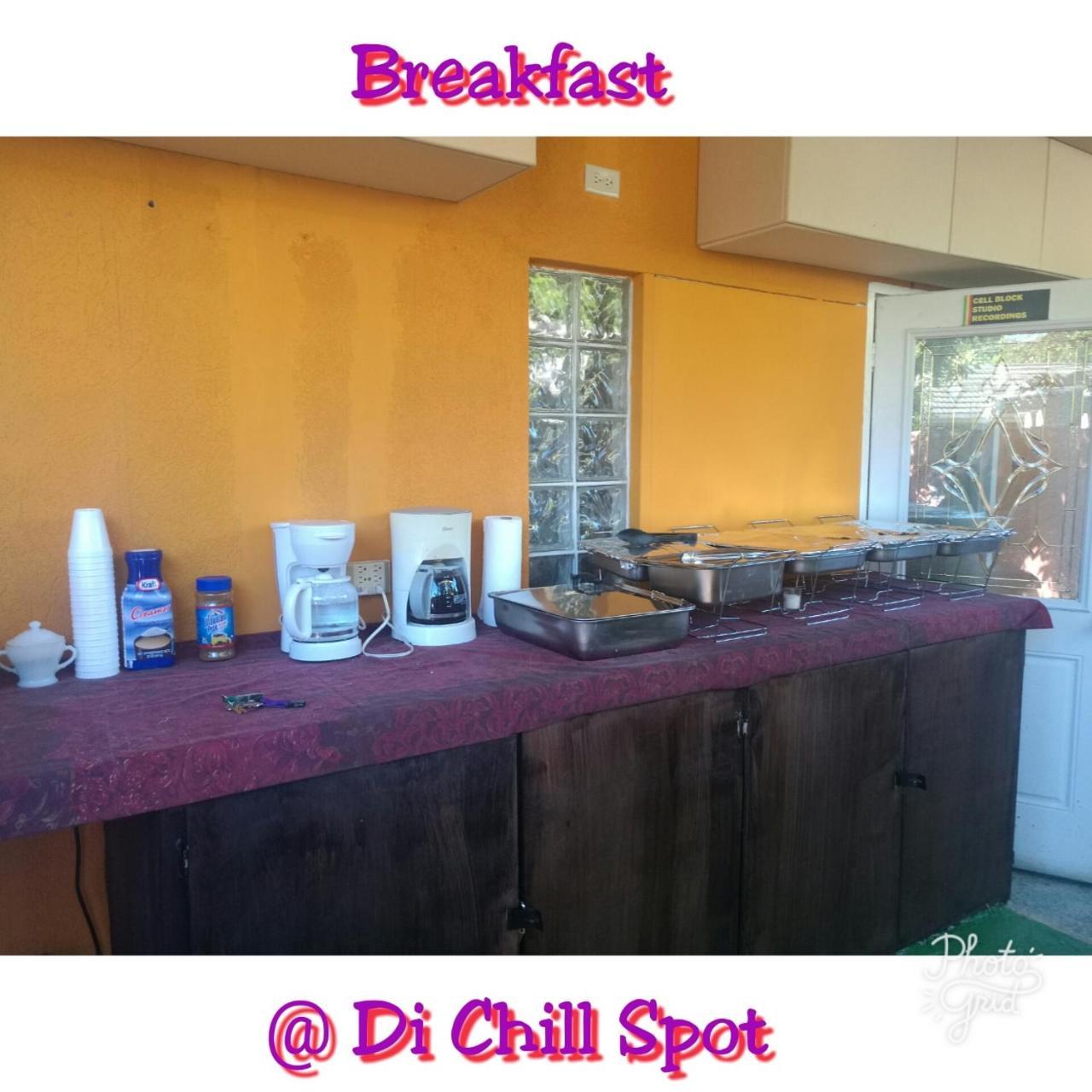 Dancehall Hostel Kingston Esterno foto